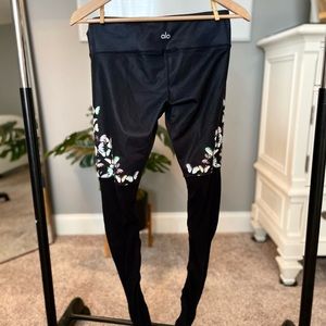 GORGEOUS Alo yoga Goddess Leggings